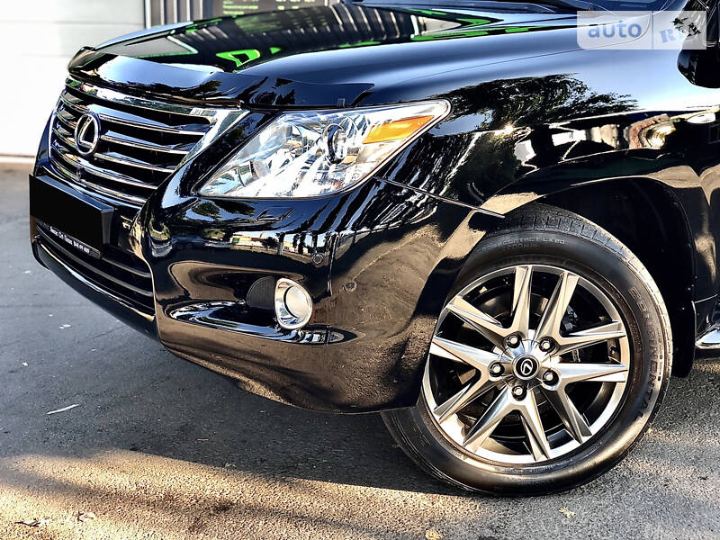 Позашляховик / Кросовер Lexus LX 2011 в Києві