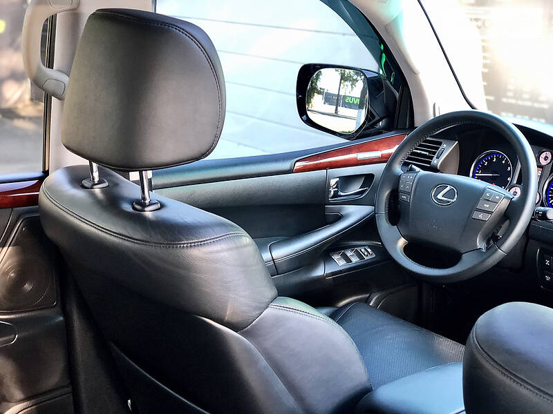 Позашляховик / Кросовер Lexus LX 2011 в Києві