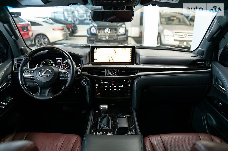 Позашляховик / Кросовер Lexus LX 2017 в Одесі