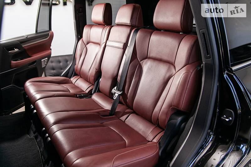 Позашляховик / Кросовер Lexus LX 2017 в Одесі