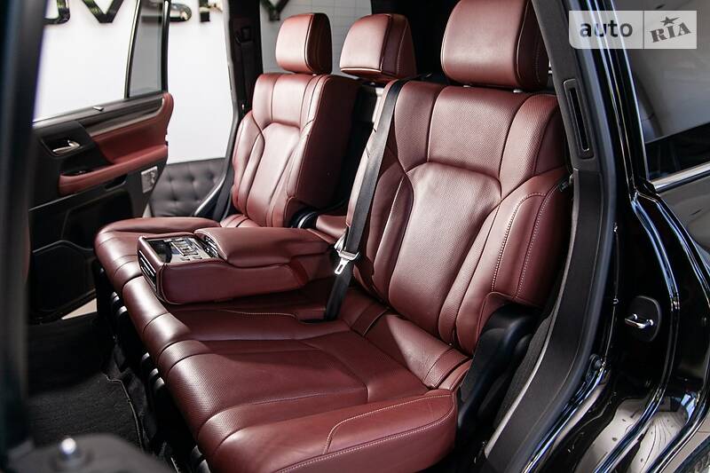 Позашляховик / Кросовер Lexus LX 2017 в Одесі