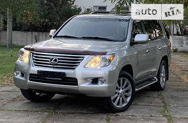 Внедорожник / Кроссовер Lexus LX 2011 в Киеве