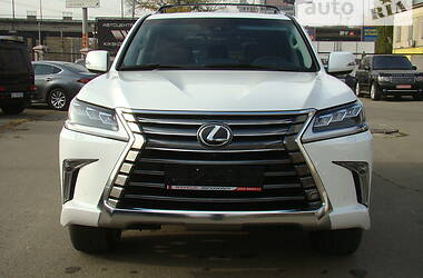 Внедорожник / Кроссовер Lexus LX 2018 в 