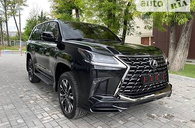 Позашляховик / Кросовер Lexus LX 2021 в 