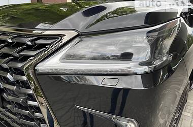 Позашляховик / Кросовер Lexus LX 2021 в 