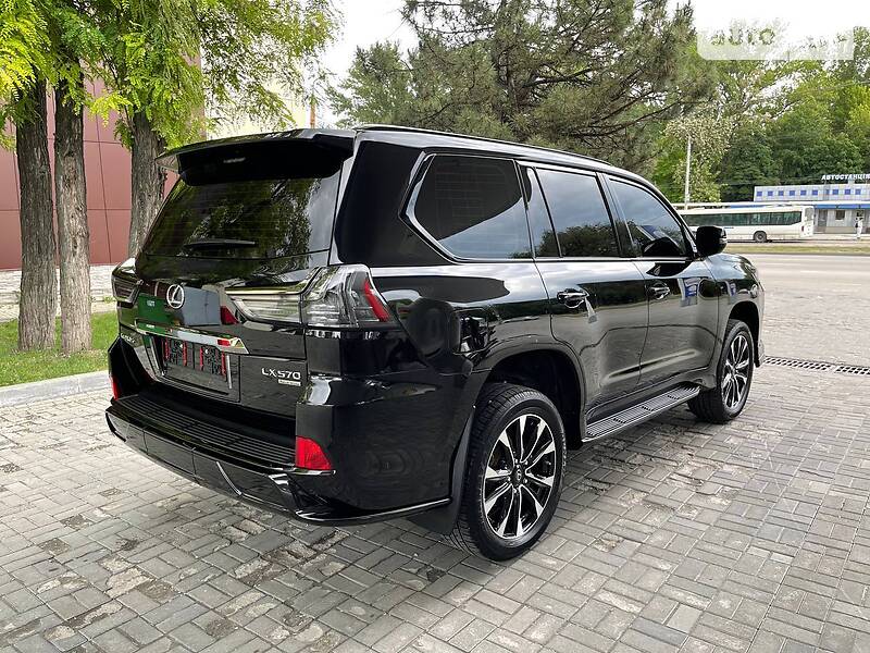 Внедорожник / Кроссовер Lexus LX 2021 в Днепре
