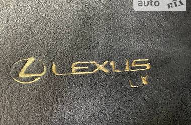Позашляховик / Кросовер Lexus LX 2021 в 