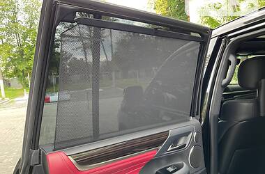 Позашляховик / Кросовер Lexus LX 2021 в 
