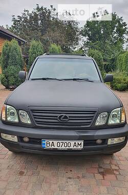 Внедорожник / Кроссовер Lexus LX 2004 в Новомиргороде