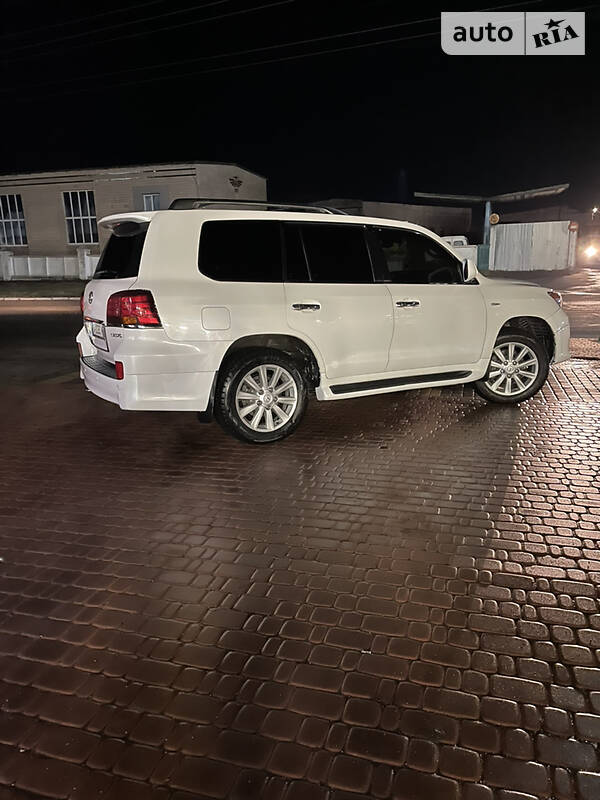 Внедорожник / Кроссовер Lexus LX 2010 в Киеве