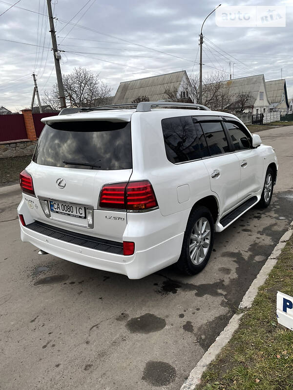 Внедорожник / Кроссовер Lexus LX 2010 в Киеве