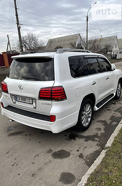 Позашляховик / Кросовер Lexus LX 2010 в 