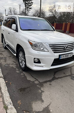 Позашляховик / Кросовер Lexus LX 2010 в 