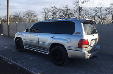 Внедорожник / Кроссовер Lexus LX 2006 в Николаеве