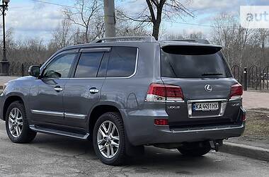 Внедорожник / Кроссовер Lexus LX 2013 в Киеве