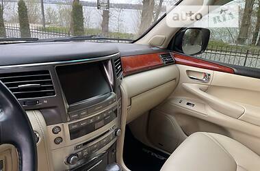 Внедорожник / Кроссовер Lexus LX 2008 в Киеве