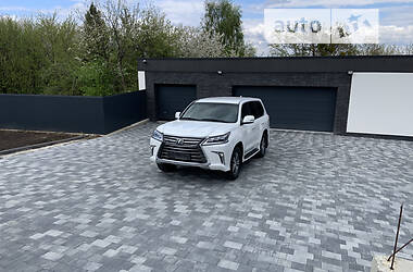 Внедорожник / Кроссовер Lexus LX 2018 в 