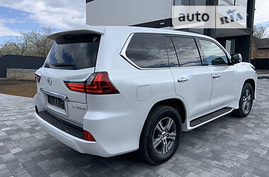 Внедорожник / Кроссовер Lexus LX 2018 в 