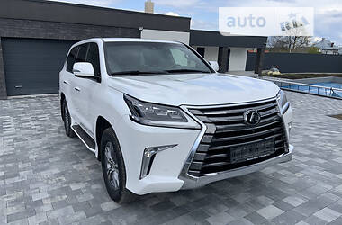 Внедорожник / Кроссовер Lexus LX 2018 в 