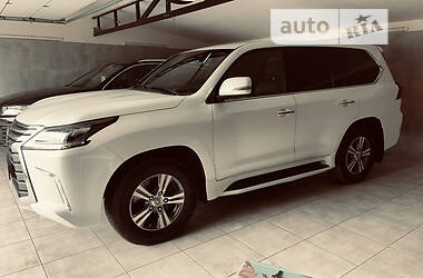 Внедорожник / Кроссовер Lexus LX 2018 в 