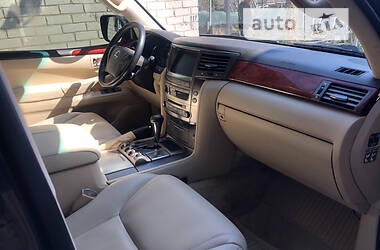 Позашляховик / Кросовер Lexus LX 2008 в Дніпрі