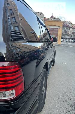 Внедорожник / Кроссовер Lexus LX 2006 в 