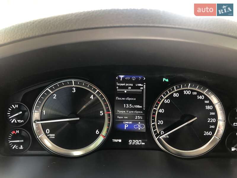 Внедорожник / Кроссовер Lexus LX 2016 в Запорожье