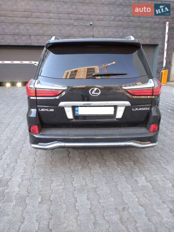 Позашляховик / Кросовер Lexus LX 2017 в Києві