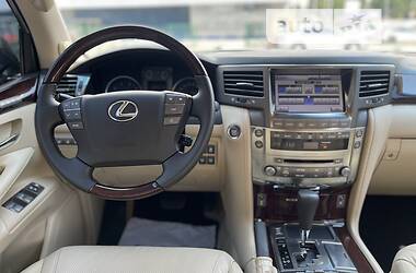 Позашляховик / Кросовер Lexus LX 2011 в Києві