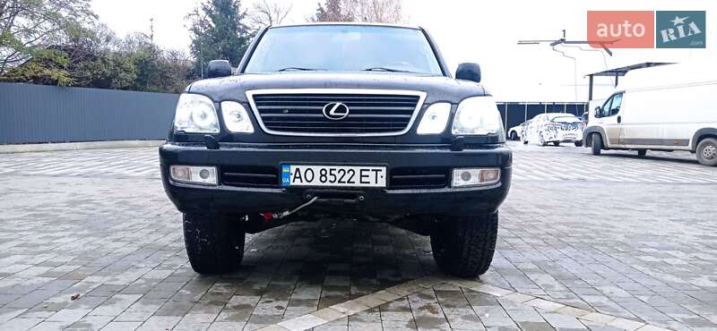 Внедорожник / Кроссовер Lexus LX 2002 в Ужгороде