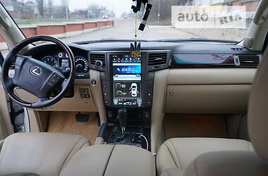 Внедорожник / Кроссовер Lexus LX 2011 в 