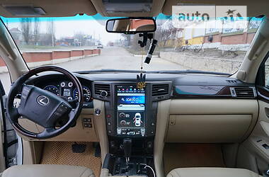 Внедорожник / Кроссовер Lexus LX 2011 в 