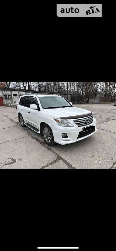 Внедорожник / Кроссовер Lexus LX 2010 в Тернополе