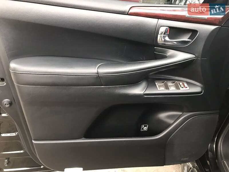 Позашляховик / Кросовер Lexus LX 2011 в Харкові