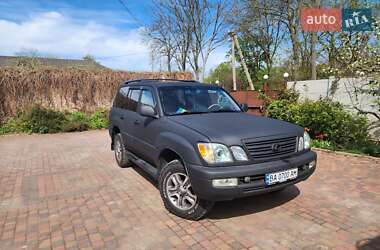 Внедорожник / Кроссовер Lexus LX 2004 в 