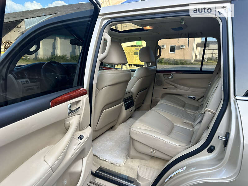 Внедорожник / Кроссовер Lexus LX 2008 в Виноградове