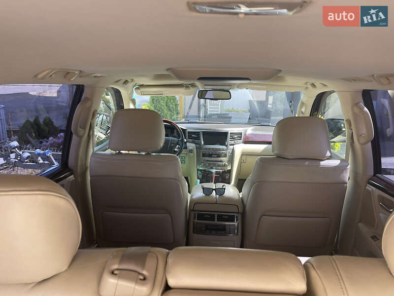 Внедорожник / Кроссовер Lexus LX 2008 в Измаиле