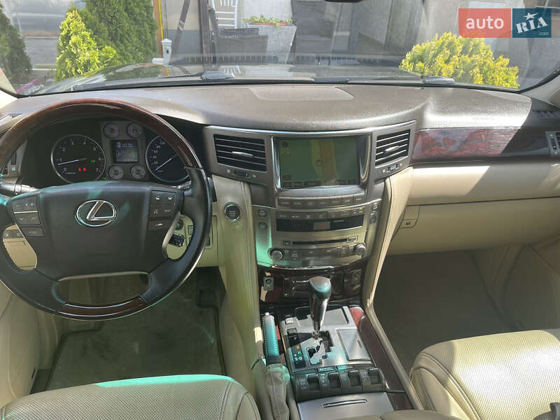 Внедорожник / Кроссовер Lexus LX 2008 в Измаиле