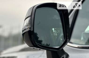 Внедорожник / Кроссовер Lexus LX 2023 в 