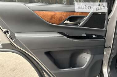 Внедорожник / Кроссовер Lexus LX 2023 в 