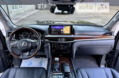 Внедорожник / Кроссовер Lexus LX 2017 в 
