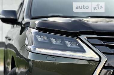 Внедорожник / Кроссовер Lexus LX 2021 в 