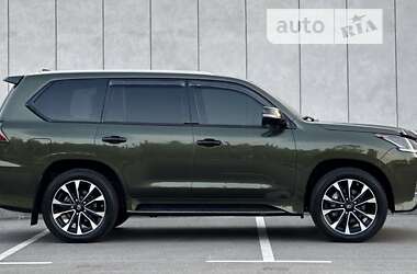 Внедорожник / Кроссовер Lexus LX 2021 в 