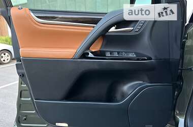 Внедорожник / Кроссовер Lexus LX 2021 в 