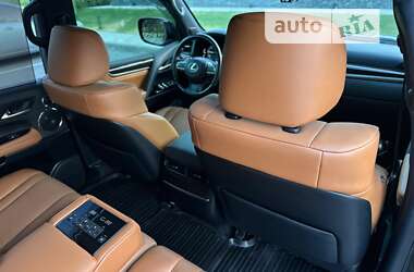 Внедорожник / Кроссовер Lexus LX 2021 в 