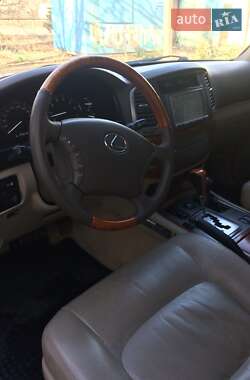 Внедорожник / Кроссовер Lexus LX 2003 в 