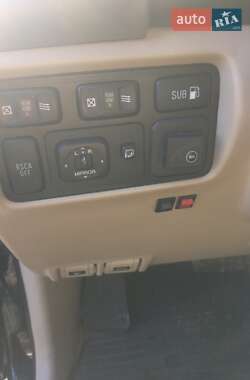 Внедорожник / Кроссовер Lexus LX 2003 в 