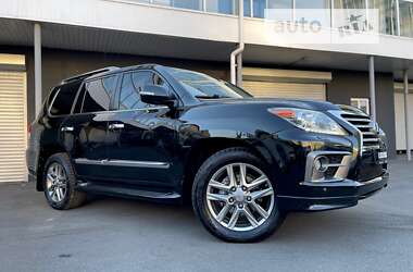 Внедорожник / Кроссовер Lexus LX 2013 в 