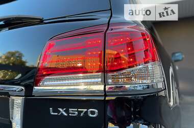 Внедорожник / Кроссовер Lexus LX 2013 в 