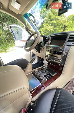 Внедорожник / Кроссовер Lexus LX 2011 в 